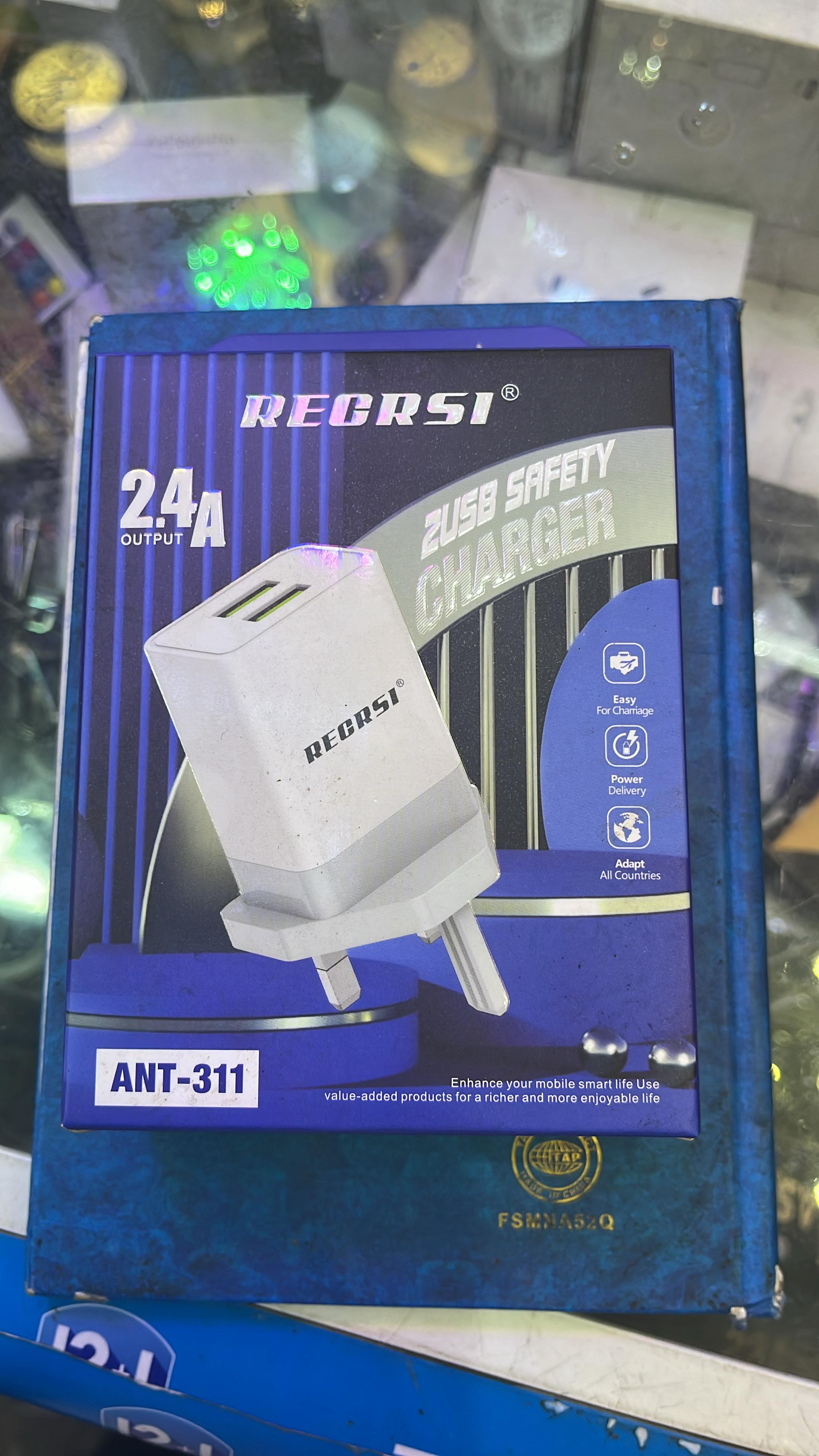 REGRSI 2USB SAFETY CHARGER